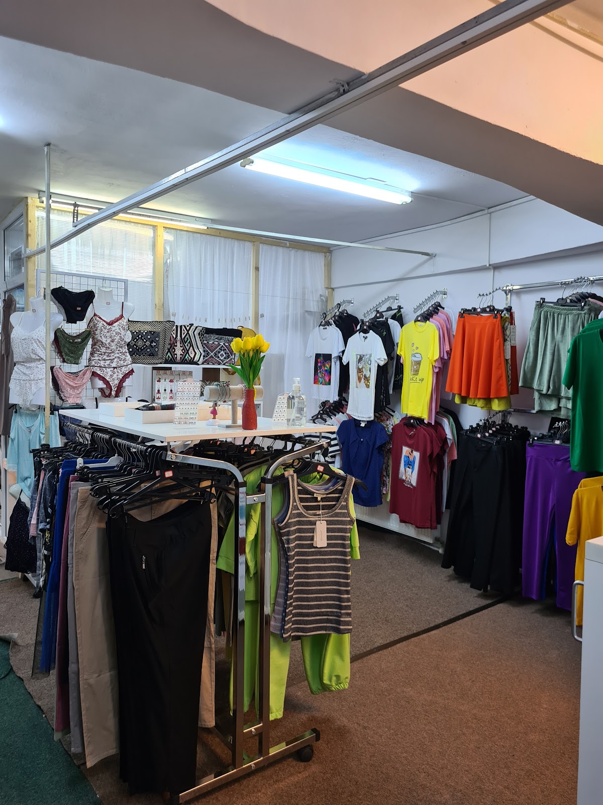 Croitorie Retusuri Veronica